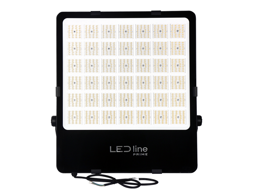 FLOODLIGHT 4000K 600W 84000lm 90° IP66 PRIME